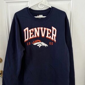 NWT DENVER BRONCOS NFL CREWNECK  SWEATSHIRT